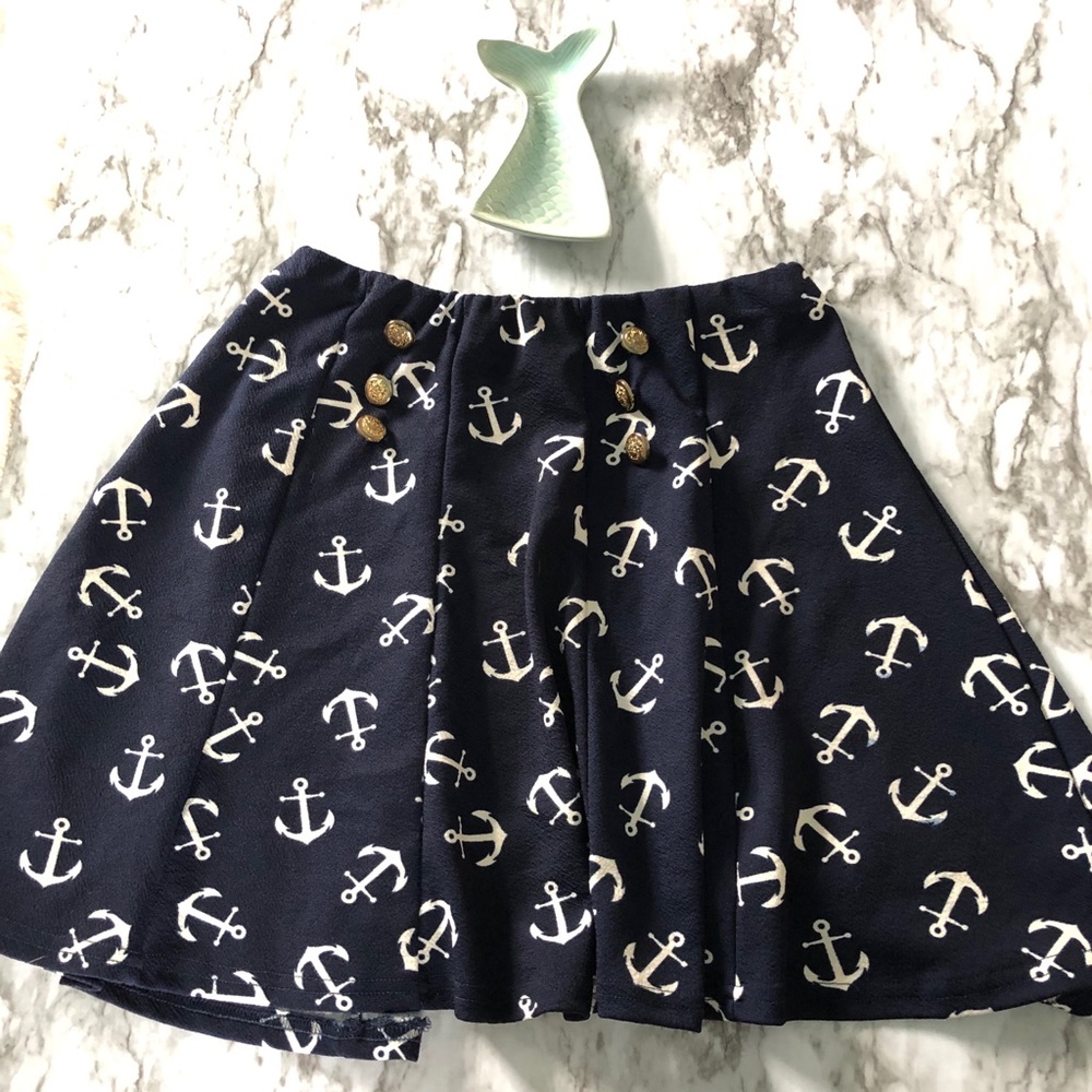 Nautical anchor skirt • L